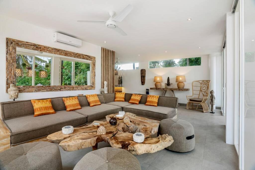 Villa White Lotus By Balisuperhost Убуд Екстер'єр фото