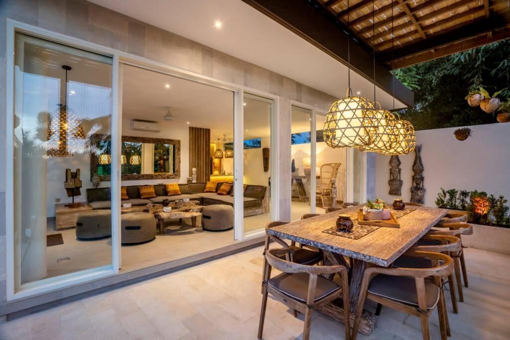Villa White Lotus By Balisuperhost Убуд Екстер'єр фото