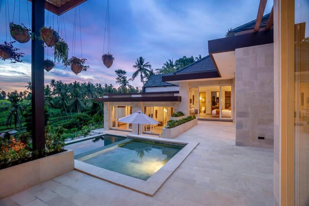 Villa White Lotus By Balisuperhost Убуд Екстер'єр фото